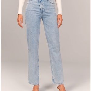 Ultra High Rise 90s Straight Jean